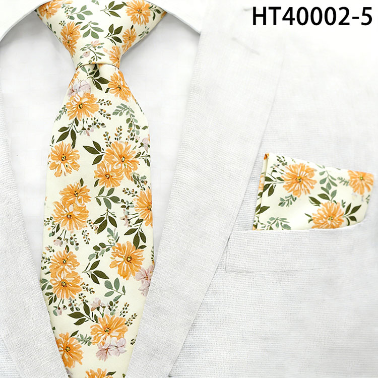 The Story of a Dark Tie The Story of a Dark Tie