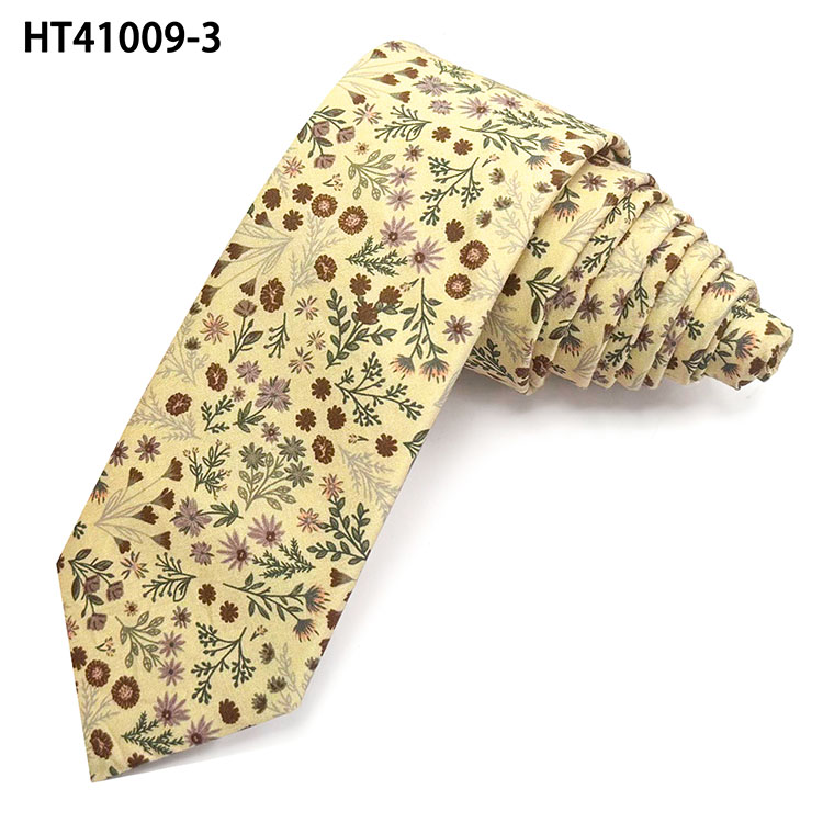Title: Zhejiang Shaoxing Chunyan Tie Factory: A Masterpiece of Tailoring Excellence Title: Zhejiang Shaoxing Chunyan Tie Factory: A Masterpiece of Tailoring Excellence