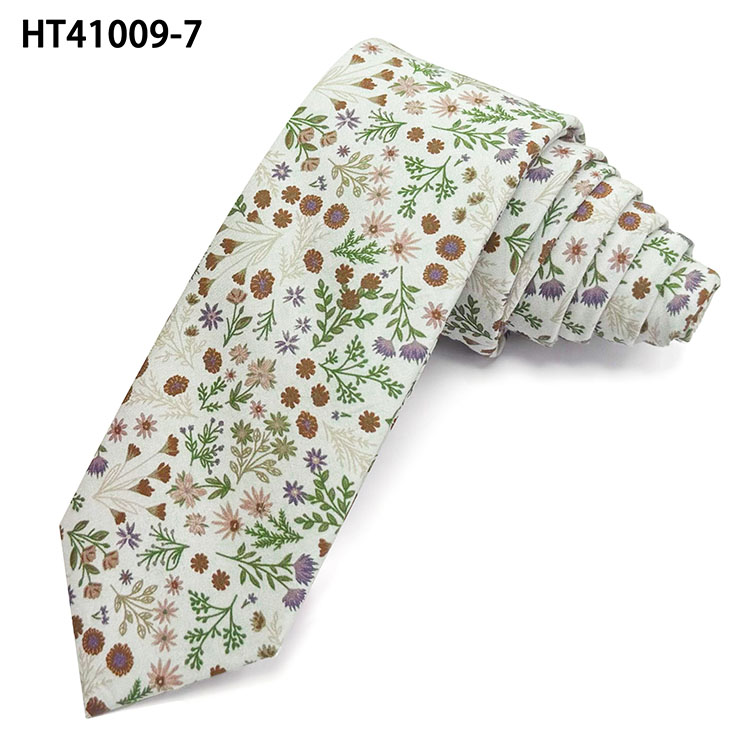 The Story of a Dark Tie The Story of a Dark Tie