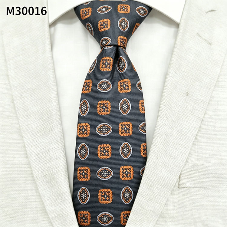 How to Tie a Tie Video How to Tie a Tie Video