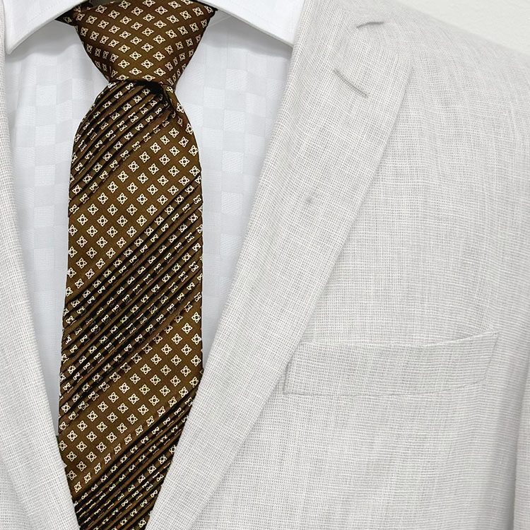 Color-Knit Silk Tie for Men: A Guide to the Best Brands