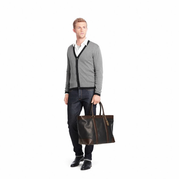 Title: A Comprehensive Guide to Top Tie Brand, Bag, and Shoe Stores for Men