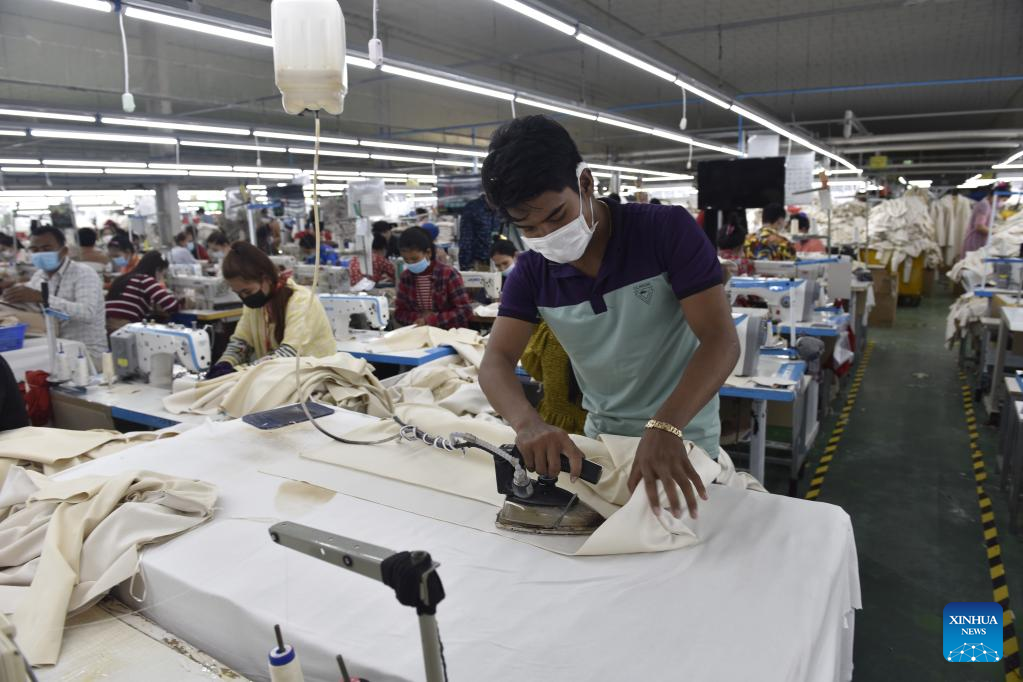 Title: Shèngzhōu Xinwei Necktie Factory: A Masterclass in Crafting Fine Ties