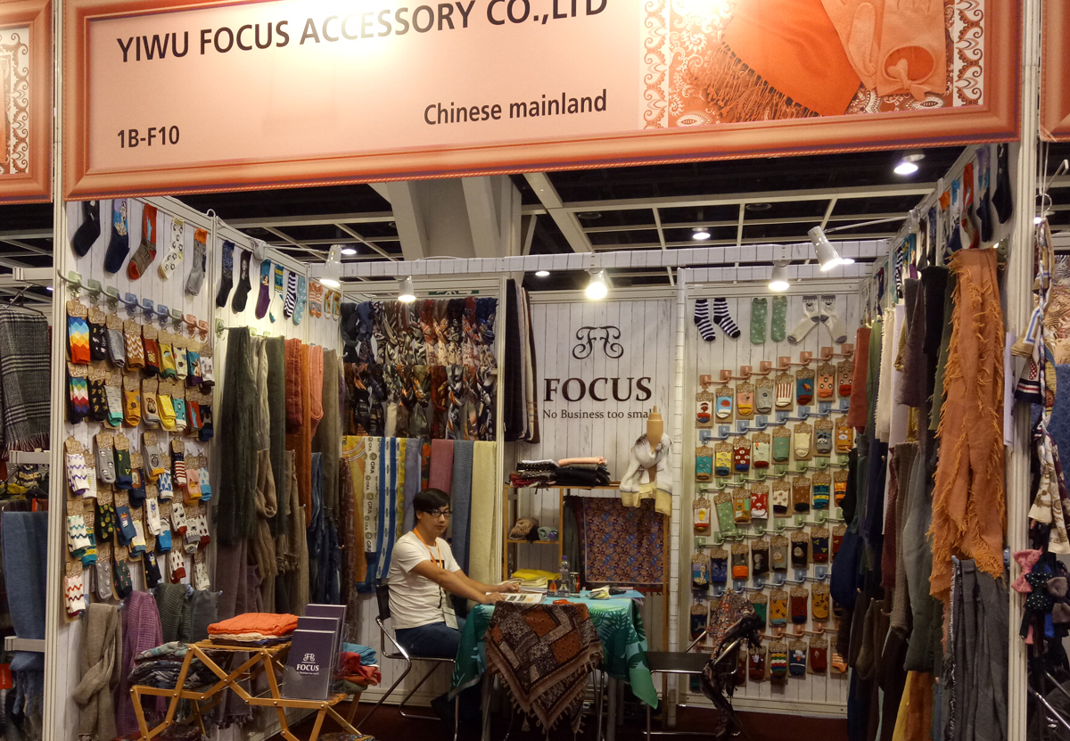 Title: Discovering the Best Quality Ties at Yiwus Bulk Tie Wholesale Market