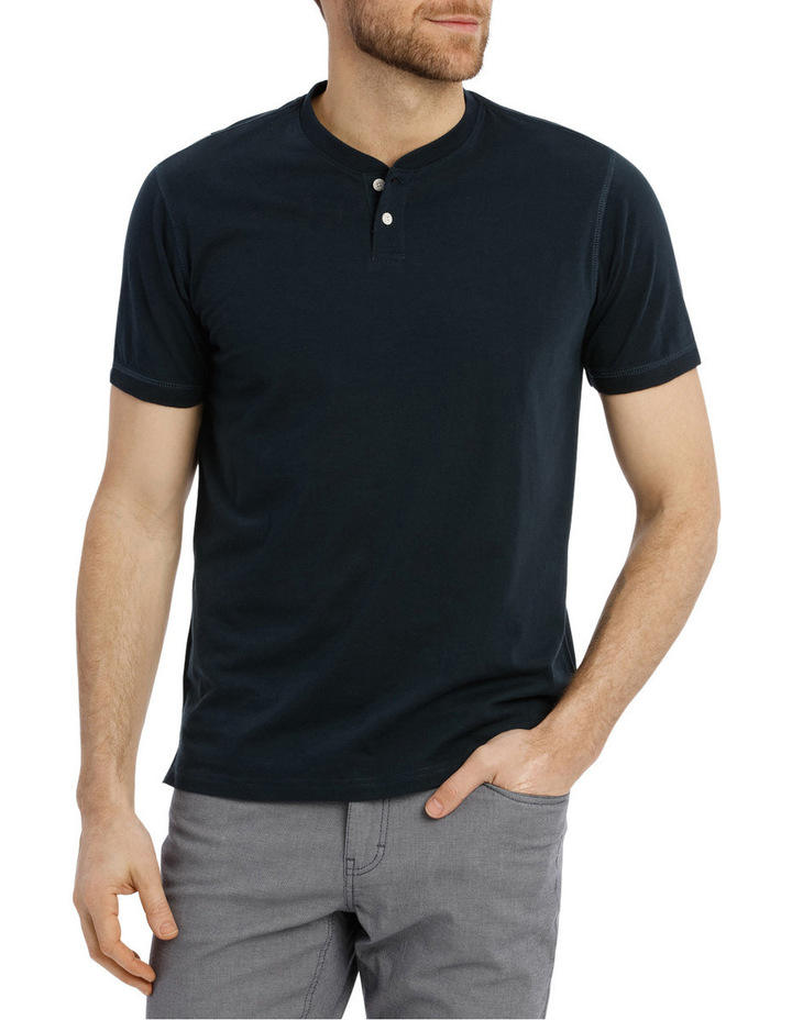 Title: Brand New Fashion: The Half-Sleeve Shirt and Tie Clip for Men