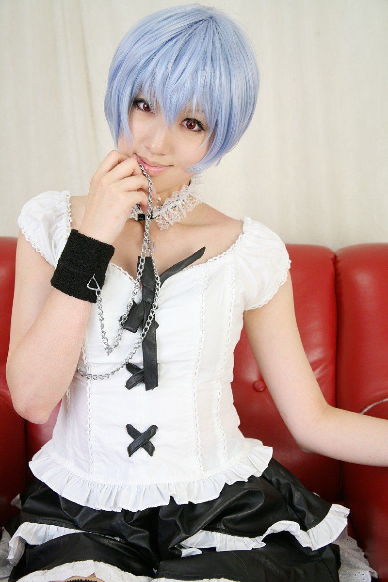 Title: The Allure of Black Tie Cosplay