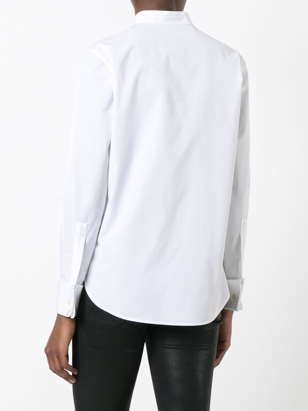 White shirt and tie combination: a fashion guide