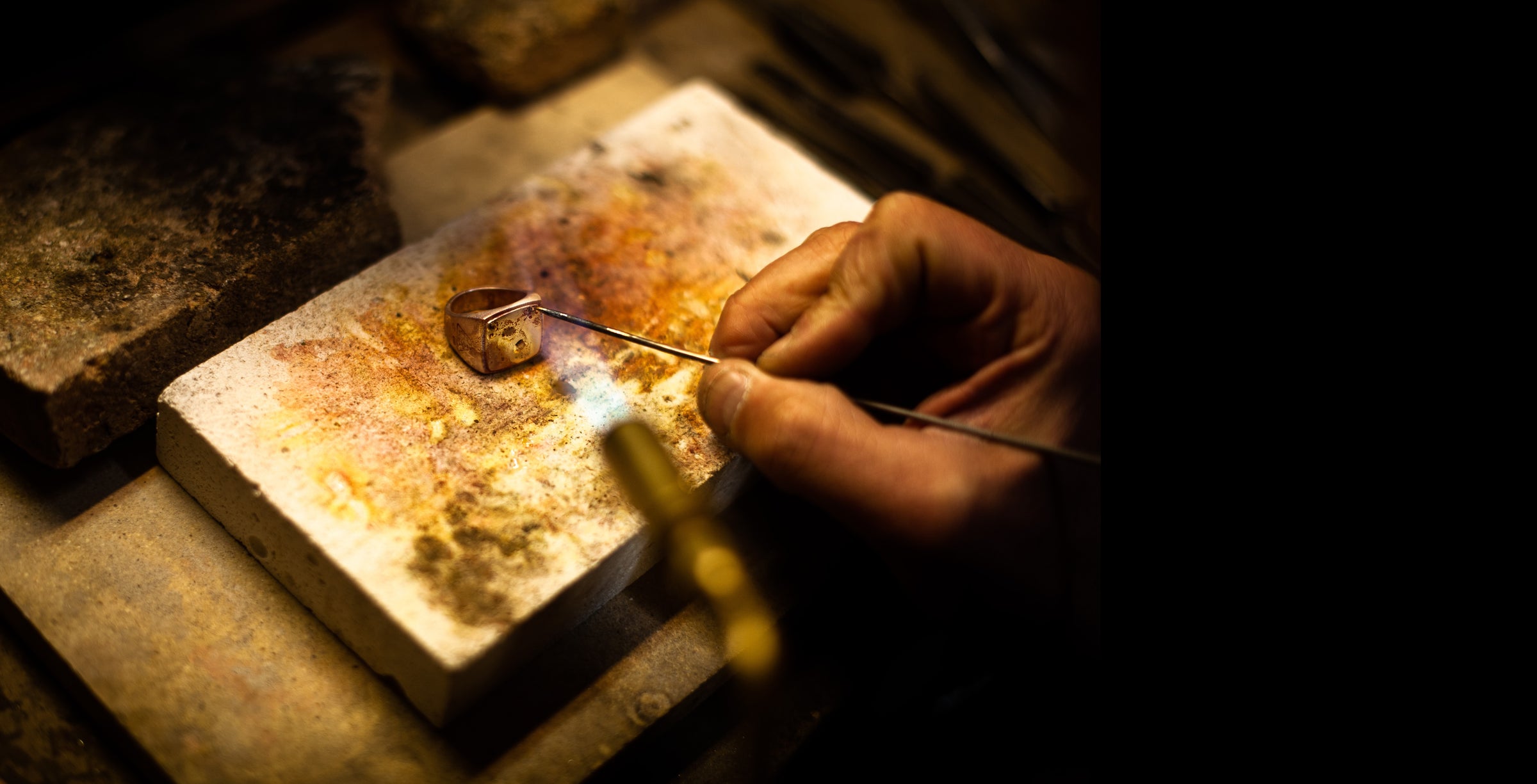 Title: A Glimpse into Changshu Zhitang Tie Factory: Crafting Timeless Elegance