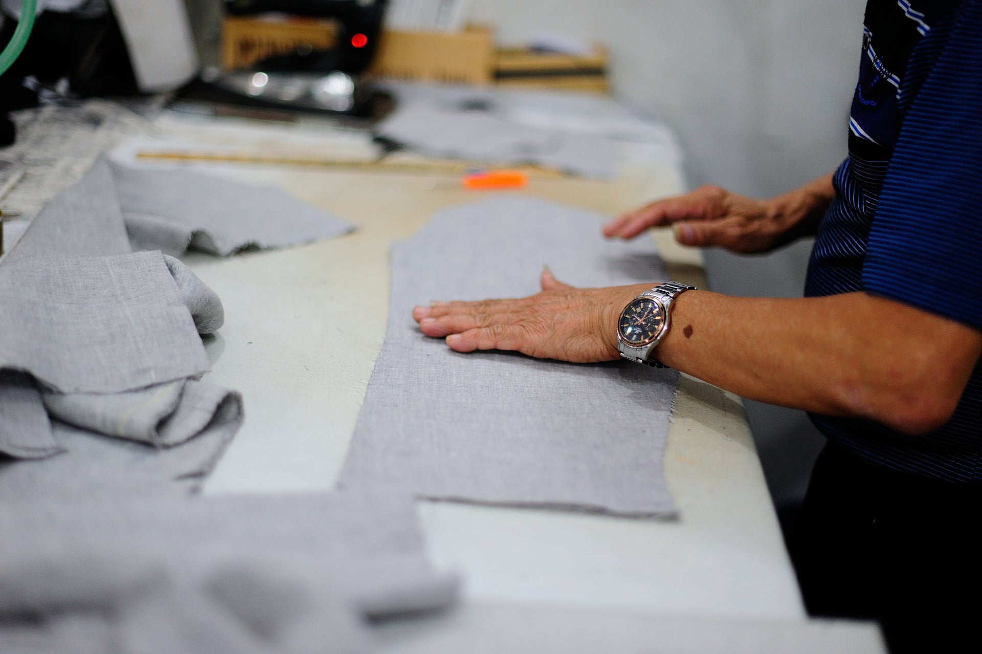 Title: The Art of Tailoring: A Masterpiece of Nantong Haimen Tie Factory