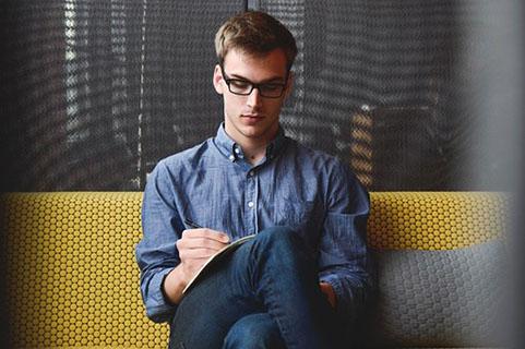 Custom Made, No-Tie Required: The Future of Men’s Fashion