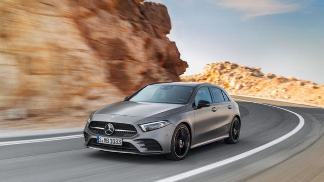 Mercedes-Benz Tie for Women: A Fashionable Accessory