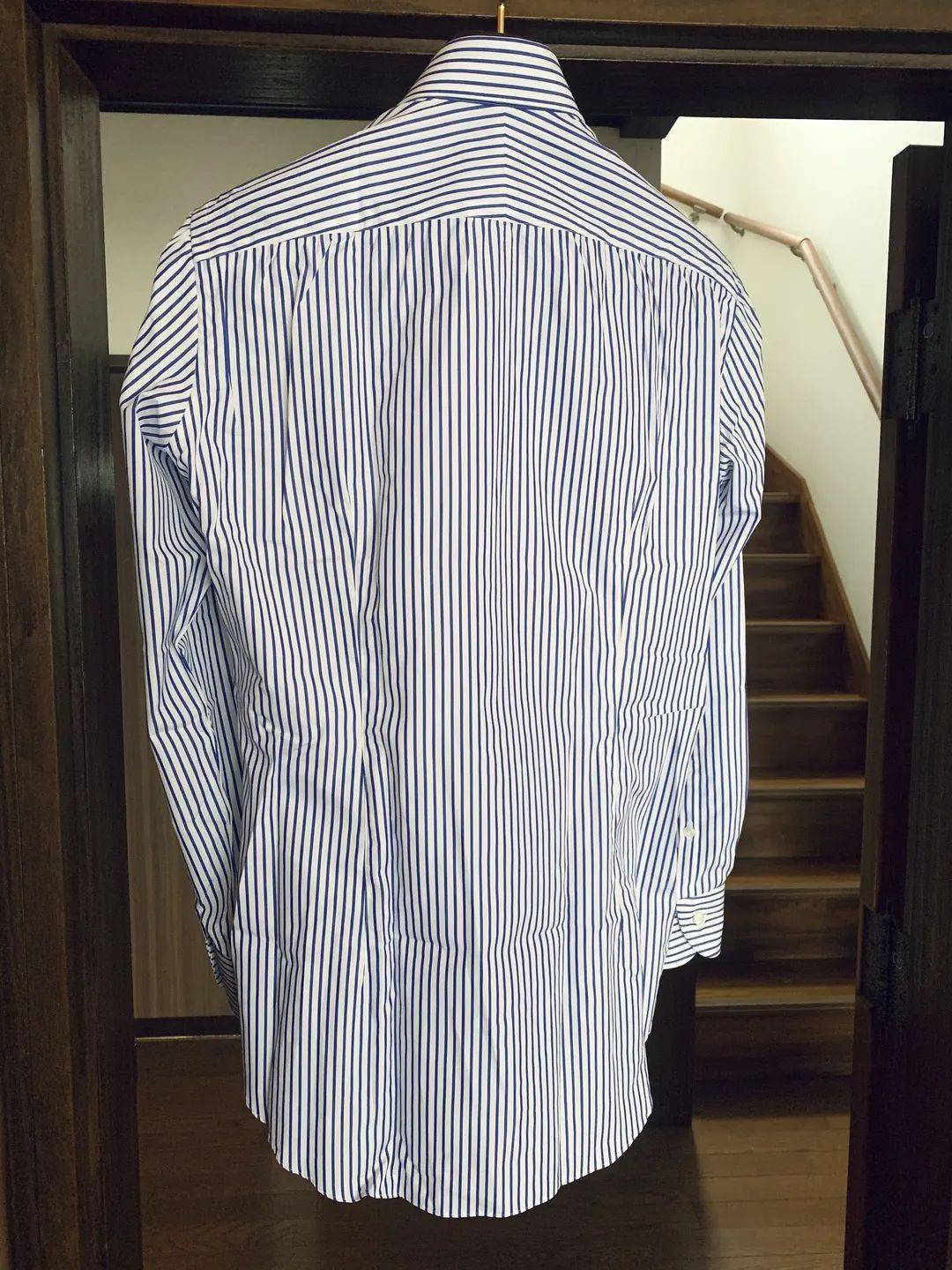 以下是一篇关于西服领带料子的品牌的文章，标题是 Top Brands for Suit Tie Fabrics。