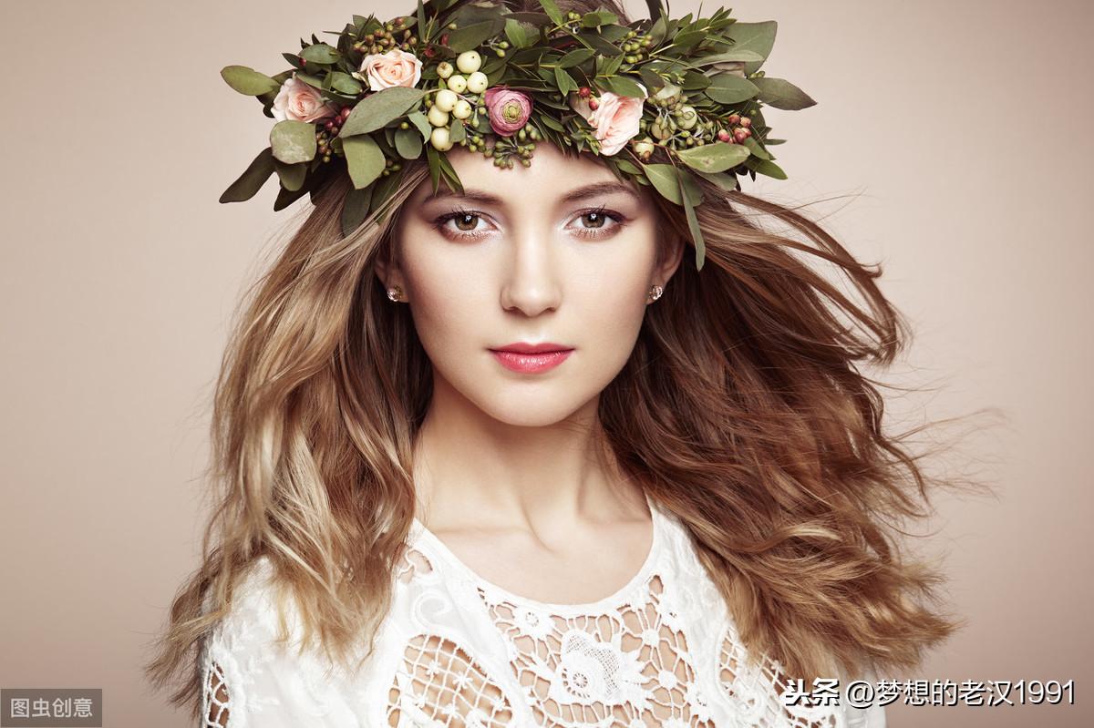Title: Unveiling the Perfect Combination: Wedding Hairstyle and Makeup Suggestions for Women with Fashionable Nail Art