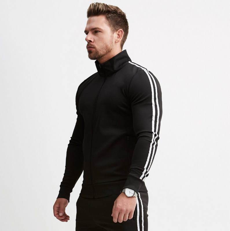 Title: The Evolution of a Fitness Fashion Icon: The Rise of the健身男领带