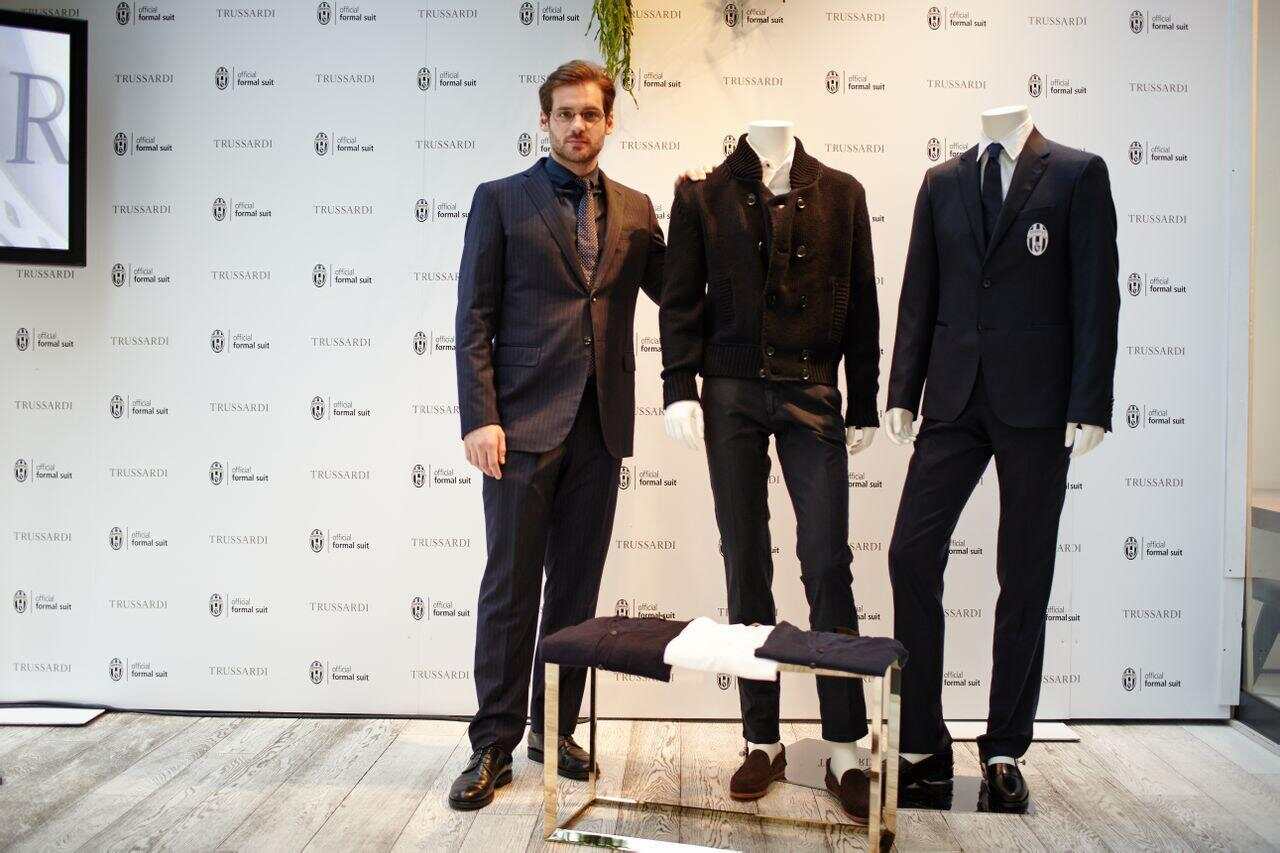 Title: Exploring the World of Italian Luxury Ties: A Guide to Top Italian Brand Ties