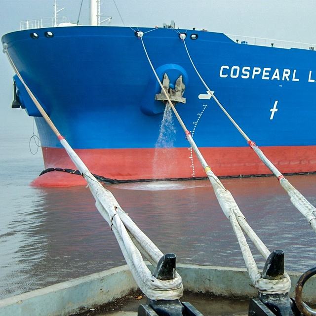 How to Ship a Tie with a Rope Back Home?
