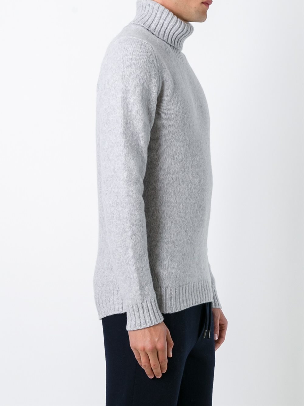 Title: Mastering the Art of Styling a Turtle Neck Sweater with a Larger Tie: A Guide