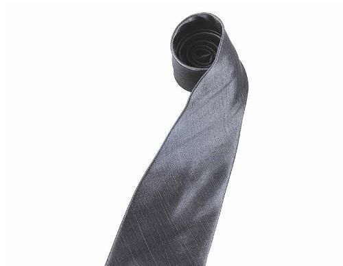 Understated Tie Brands: A低调的领带品牌，一种隐蔽的时尚力量