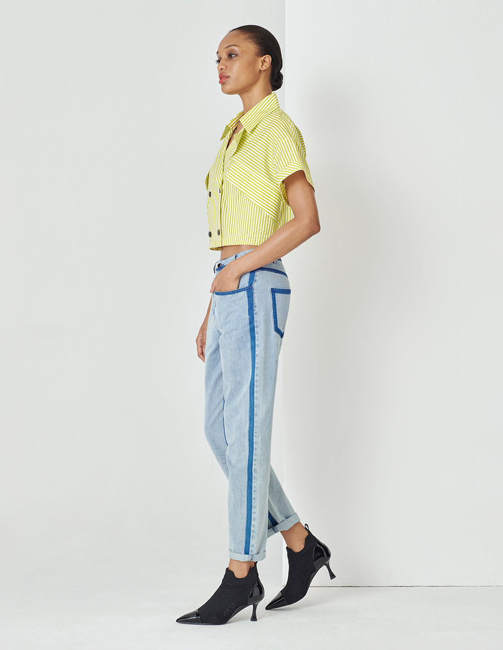 Title: The Magnificence of Yellow Striped Tie-dye Clothing Brands