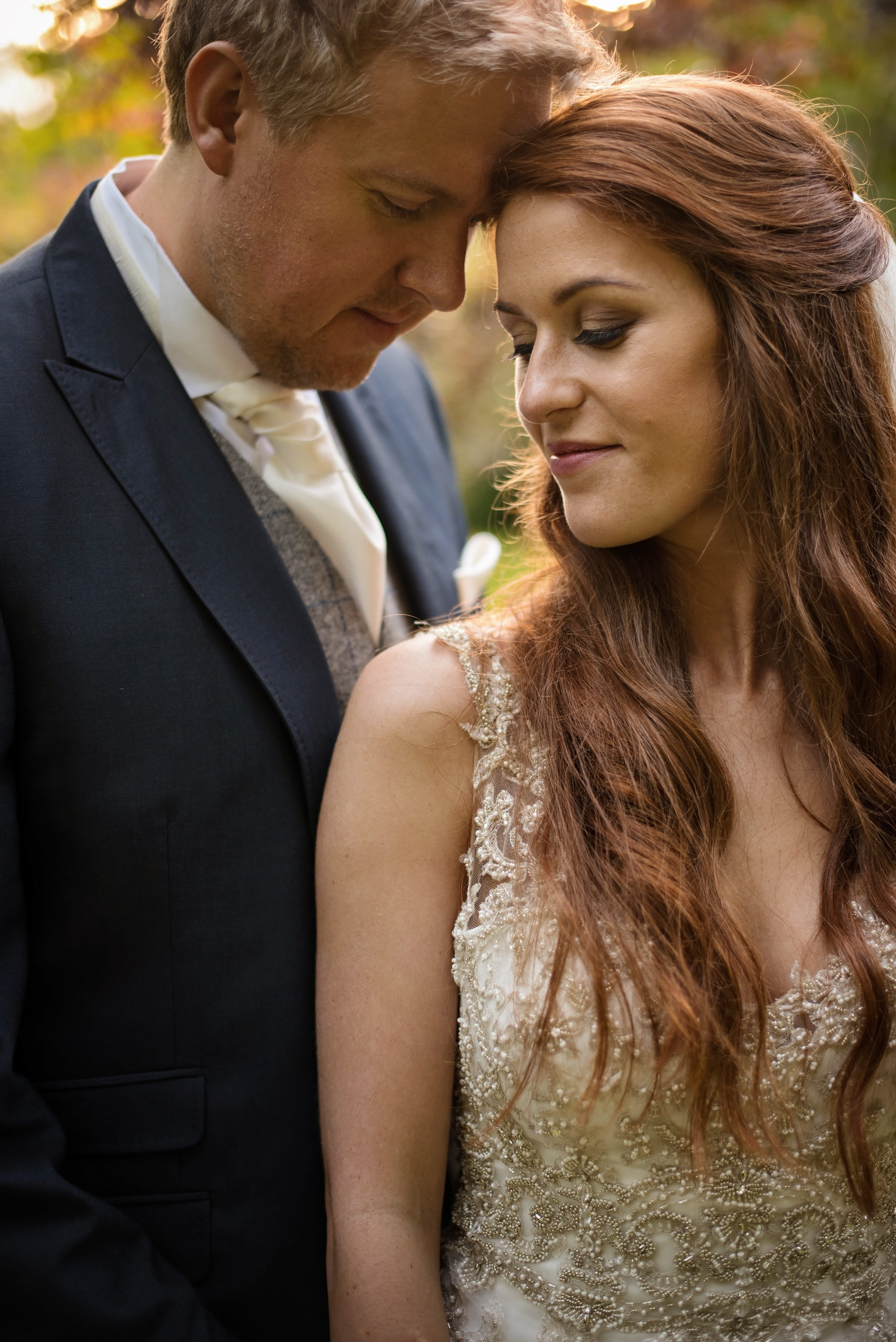 Can a Groomsman Wear a Tie at a Summer Wedding? The Ultimate Guide