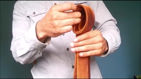 How to Tie a Three-Pointed领带结，一种实用的生活技能
