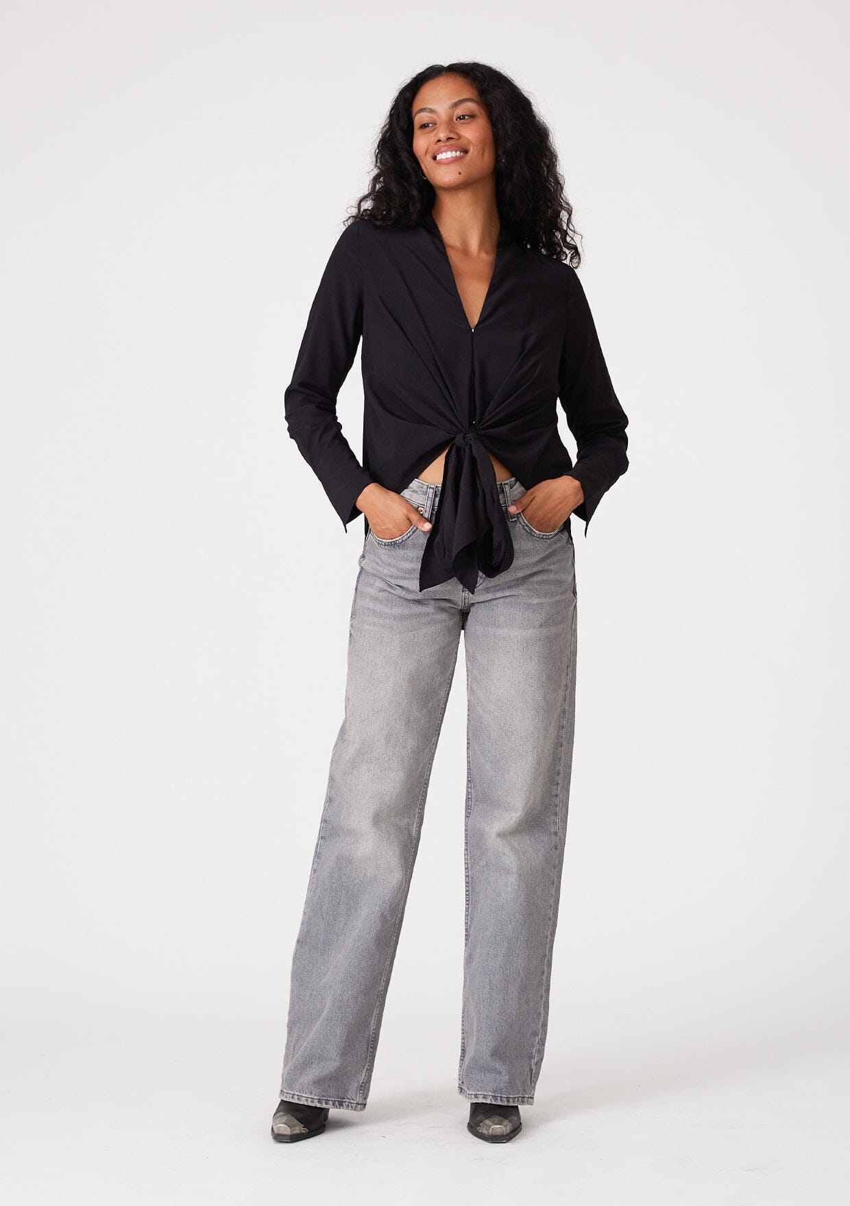 Title: Why Wearing a Black Tie Looks Unflattering