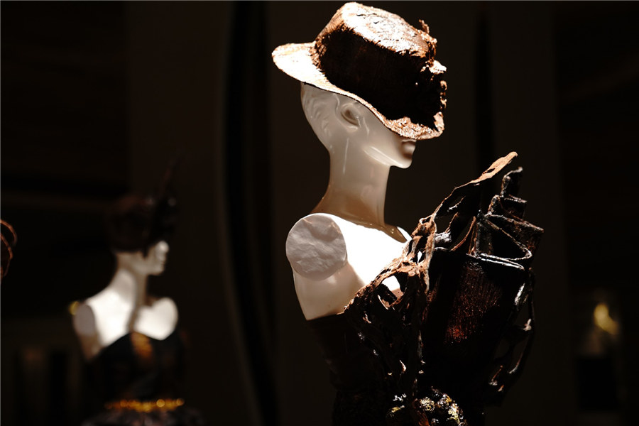 Title: The Unique Fashion Statement of Japanese Skull-Themed Ties