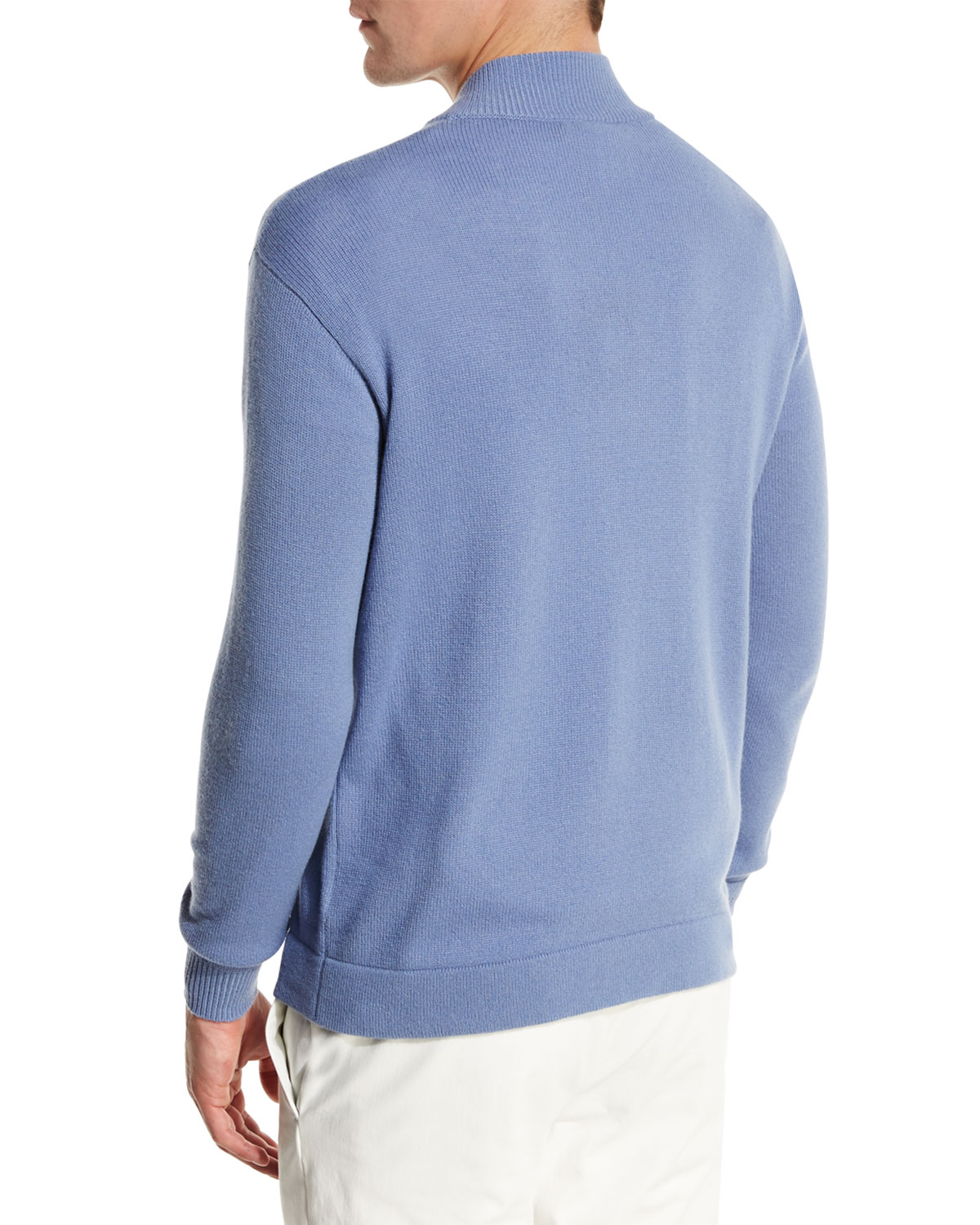 The Blue Accessory: A Fashioable Necessity for Mens Fashion