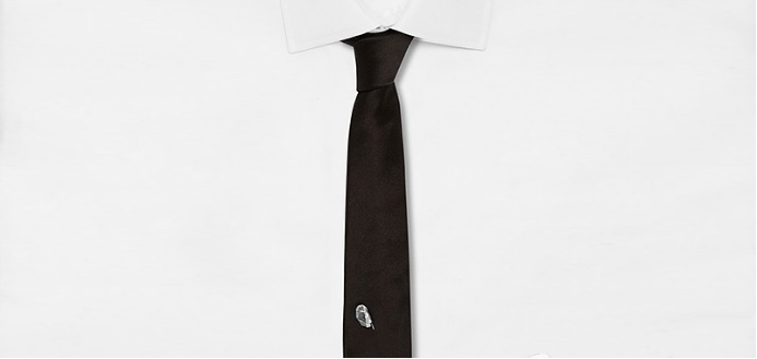 Title: Mastering the Art of Tie Knotting: The Perfect男生领带针的选择