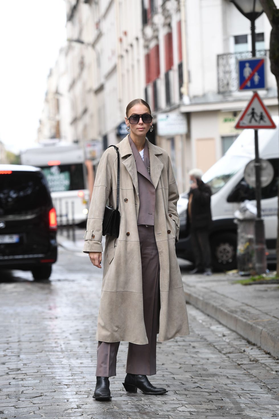 Title: The Hidden Meaning Behind Wearing a Tie in a Coat