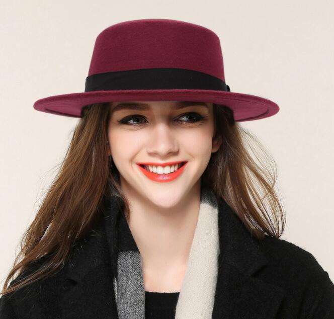 Title: The ScARF of a Top-Hat Girl