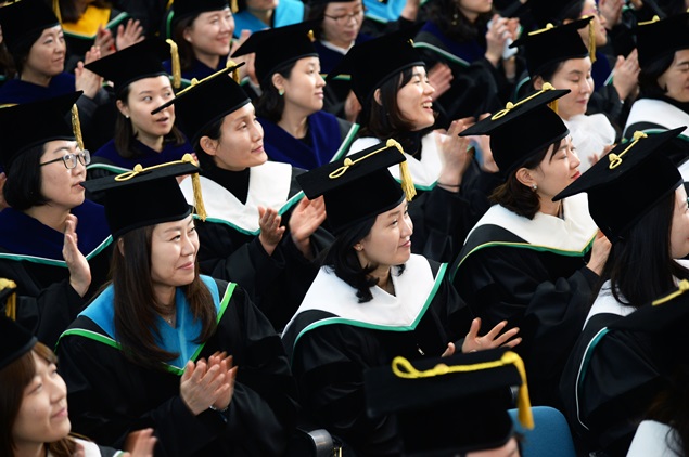 The commencement ceremony is a significant event in every students academic journey. It marks the end of their academic journey at a particular institution and the beginning of a new chapter in their lives. Among the many traditions associated with t