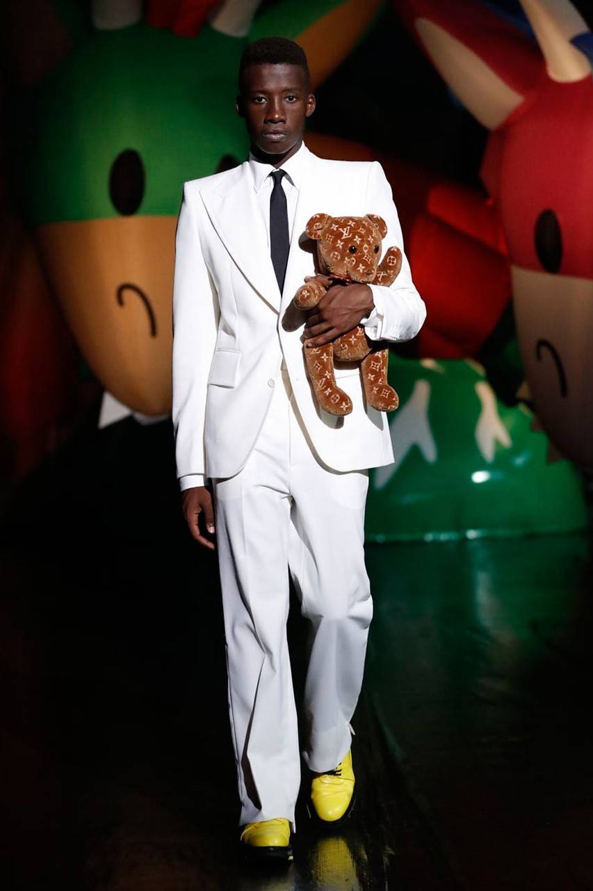 Title: Exploring the Fashionable Fusion: Are Korean Women Wearing Suits & Ties?