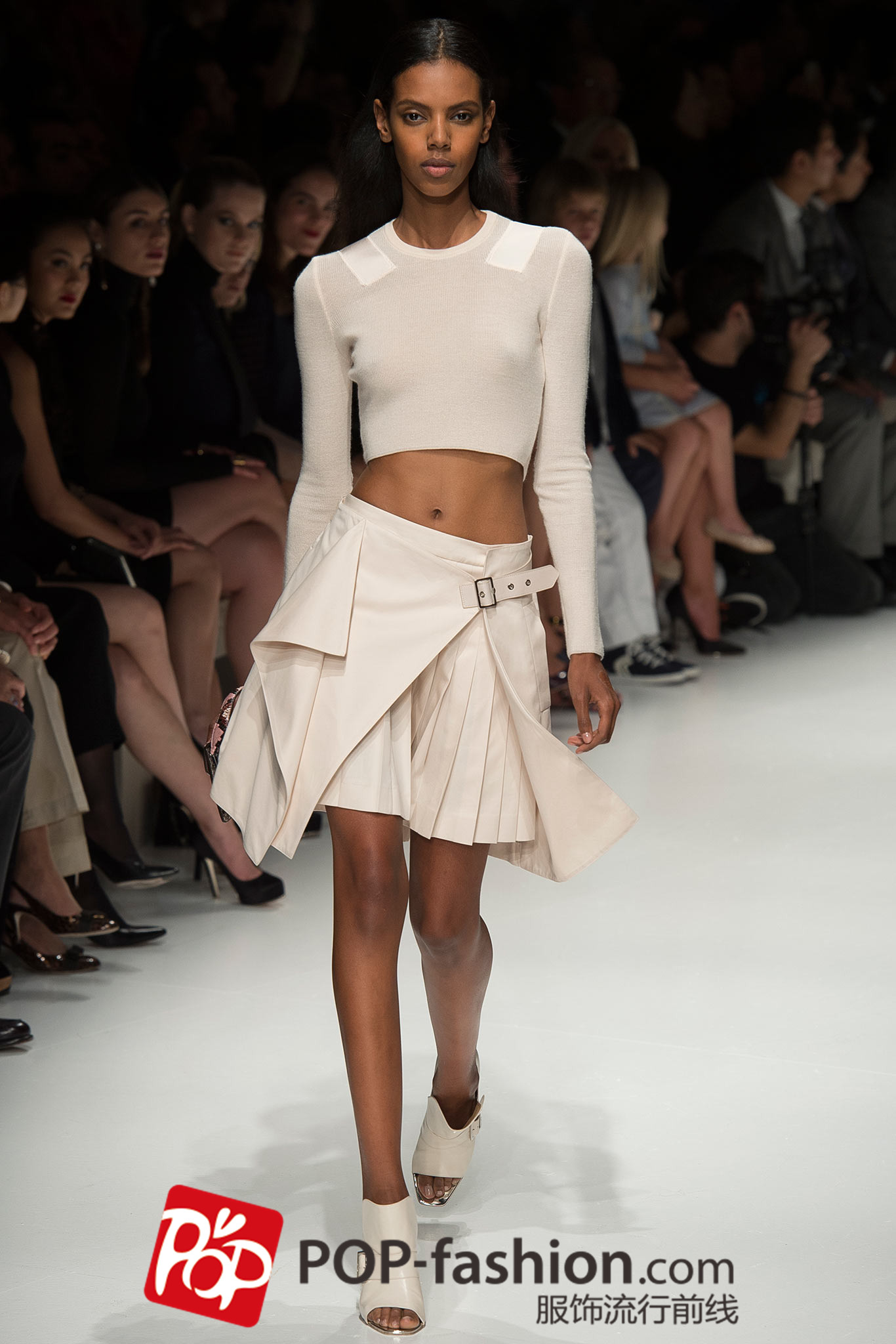 Title: Pan Week: The Allure of Piffeck Fashion