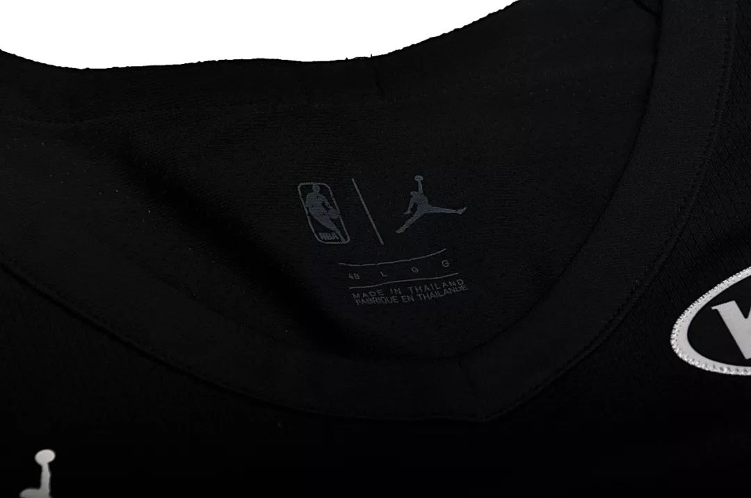 The Design of School Uniform and Ceremonial Robes: A Ladys Perspective