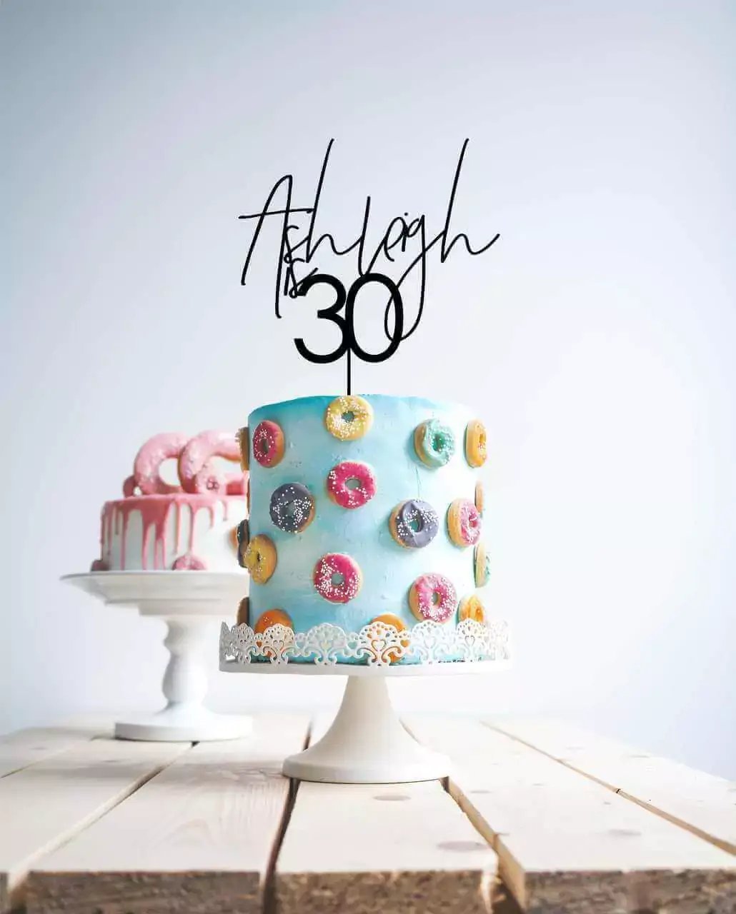 A Simple but Elegant Birthday Cake with a Tie-Inspired Design
