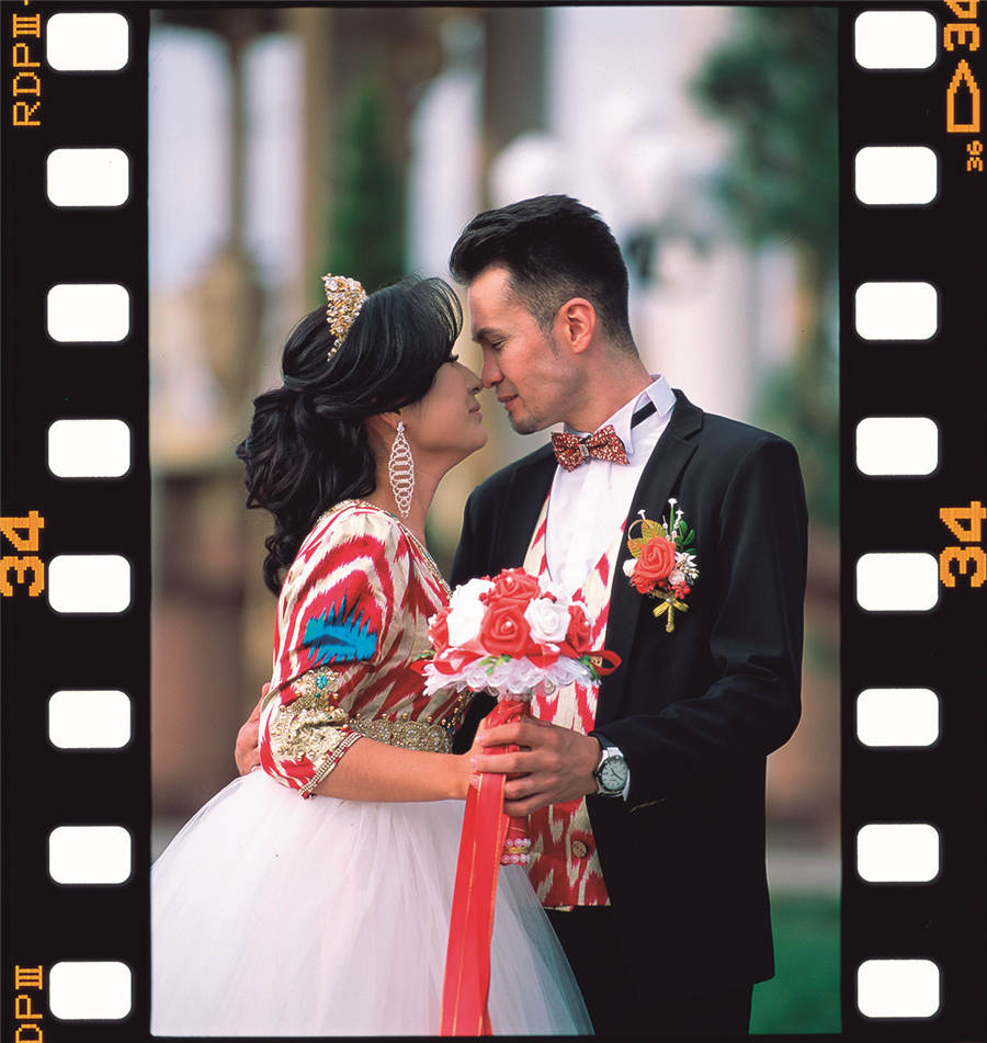 The Wedding of the Polkadot Tie