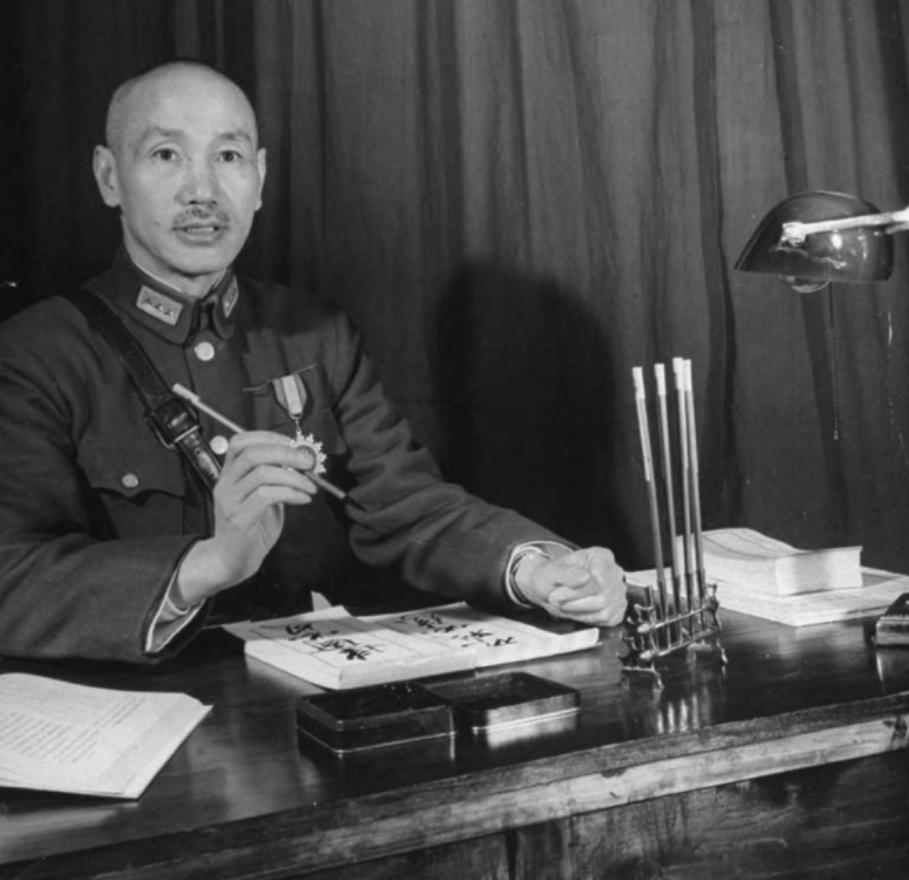 Title:宁夏定制领带，传承与创新的时尚之旅