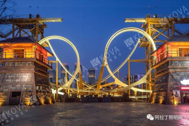 The art of large-scale event ties