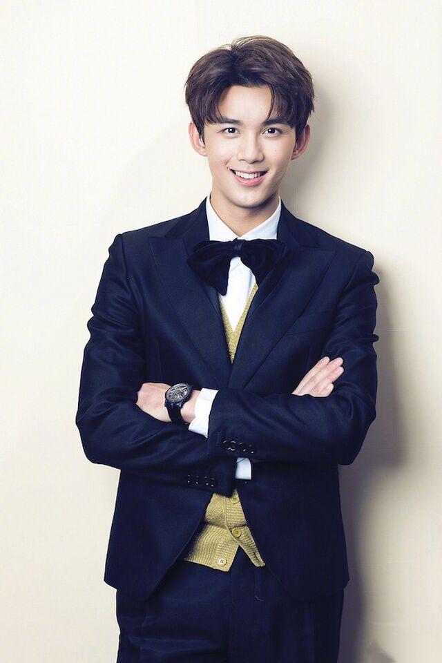 Title: 推荐品牌，正装衬衫与领带的不二之选