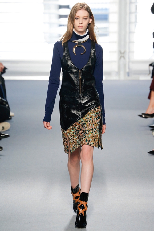 Title: Womens Fashion: Recommended Tie Brands