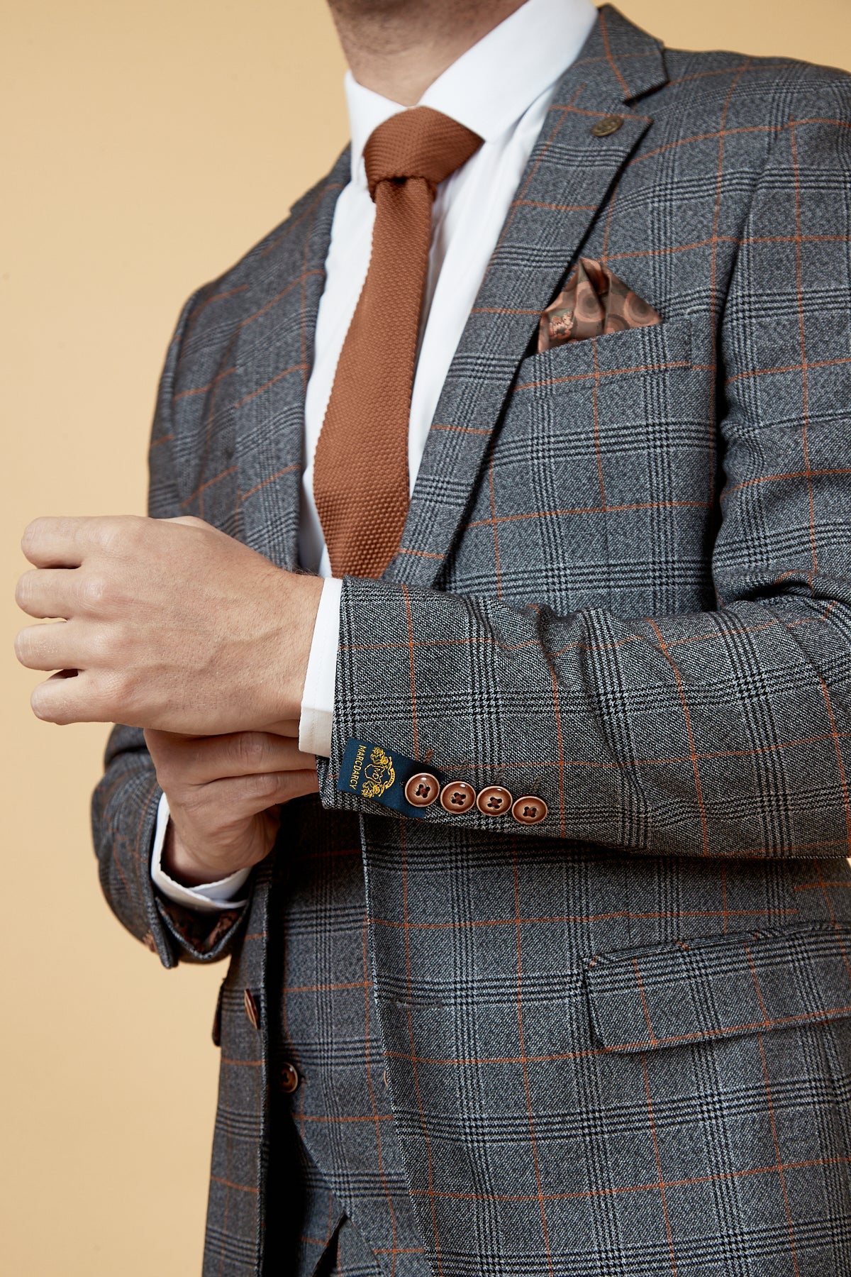 Title: The Art of Mens Tie Etiquette: A Guide to Winning at Corporate Evening Events
