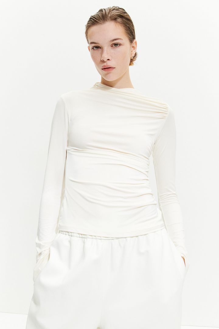 Title: Top Ladies Tie Brands for Formal Wear: A Comprehensive Guide