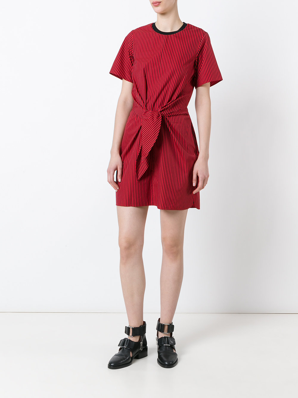 Title: The Stylish and Distinctive Brand: Red Tie-Tone Clothing Line