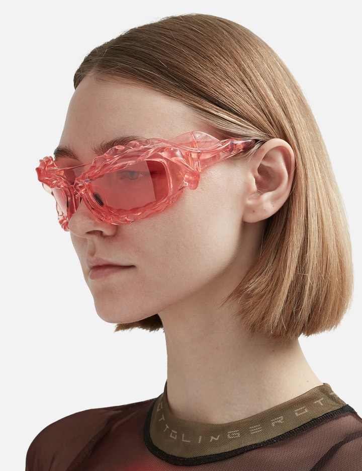Title: Unveiling the Mystery of the Brand with round-headed sunglasses and ties: A Fashionable Icon