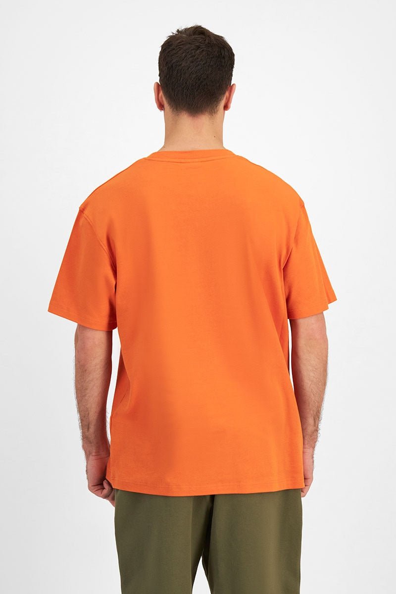 Title: Orange shirt and Tie recommendation brands