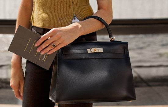 Title: Hermès Brand Ties: A Fashion Icon