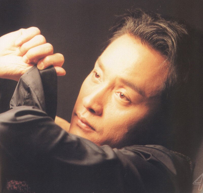 Title: The Iconic Tie of Leslie Cheung