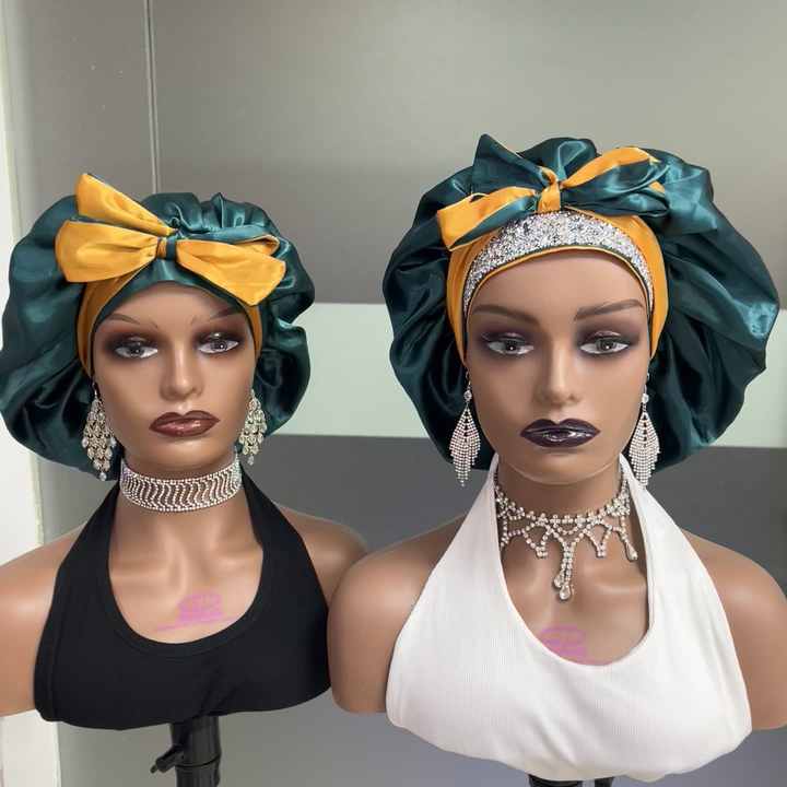 Title: The Unique Fashion Trend of Tie-Dressing Heads