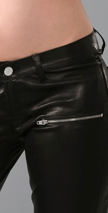 Title: Ladys Tie with Zippers: A Trendy and Unique Fashion Statement